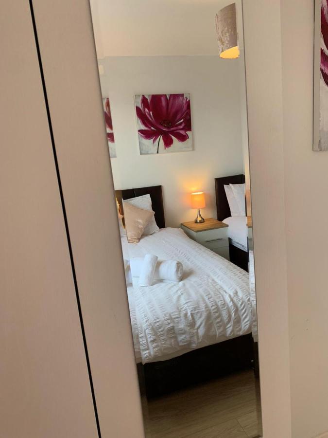 Walnut Apartments Сканторп Екстер'єр фото
