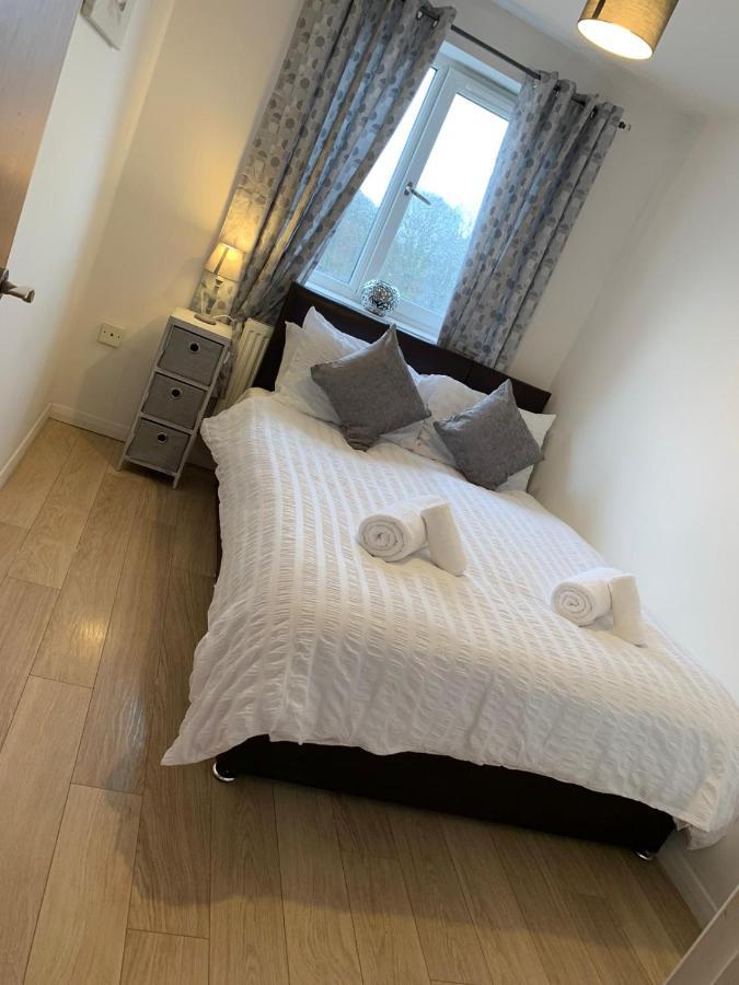 Walnut Apartments Сканторп Екстер'єр фото