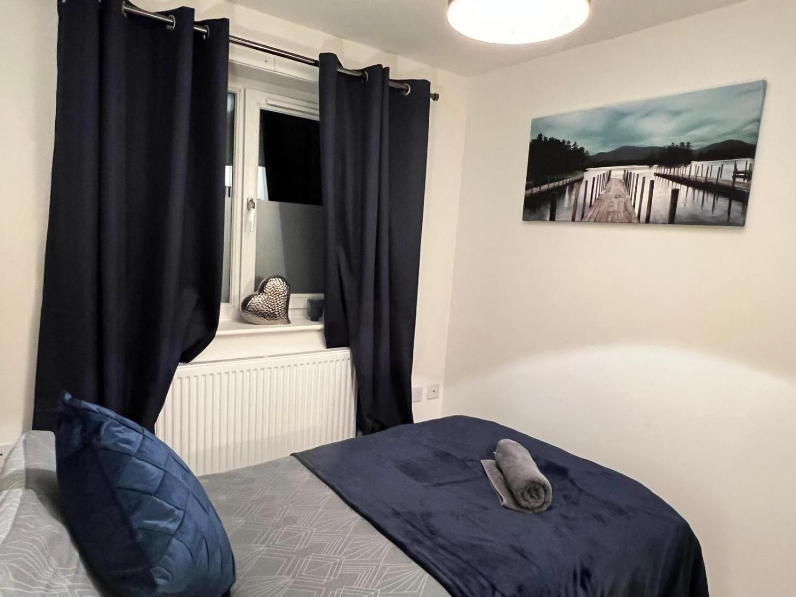 Walnut Apartments Сканторп Екстер'єр фото