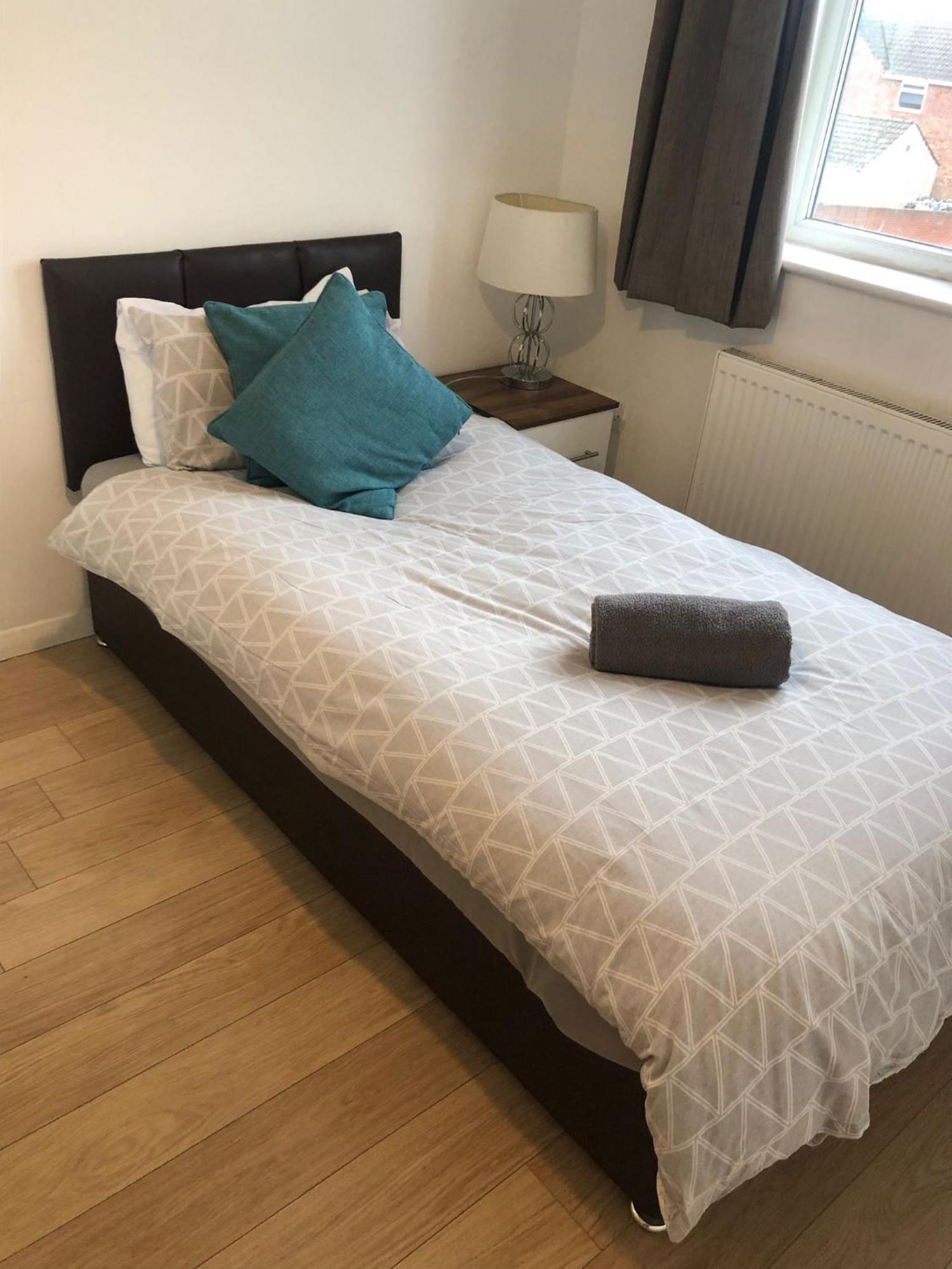 Walnut Apartments Сканторп Екстер'єр фото