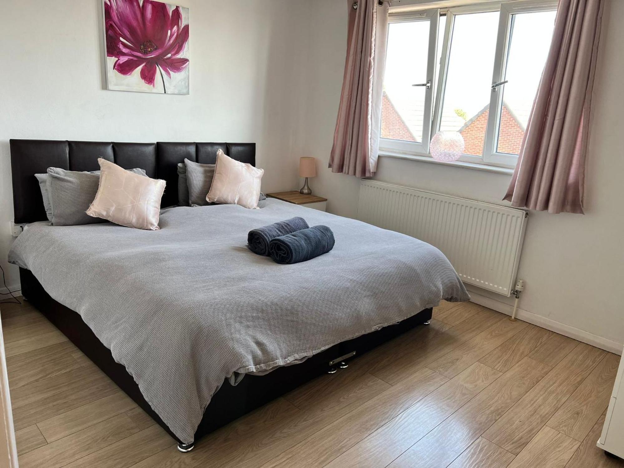 Walnut Apartments Сканторп Екстер'єр фото