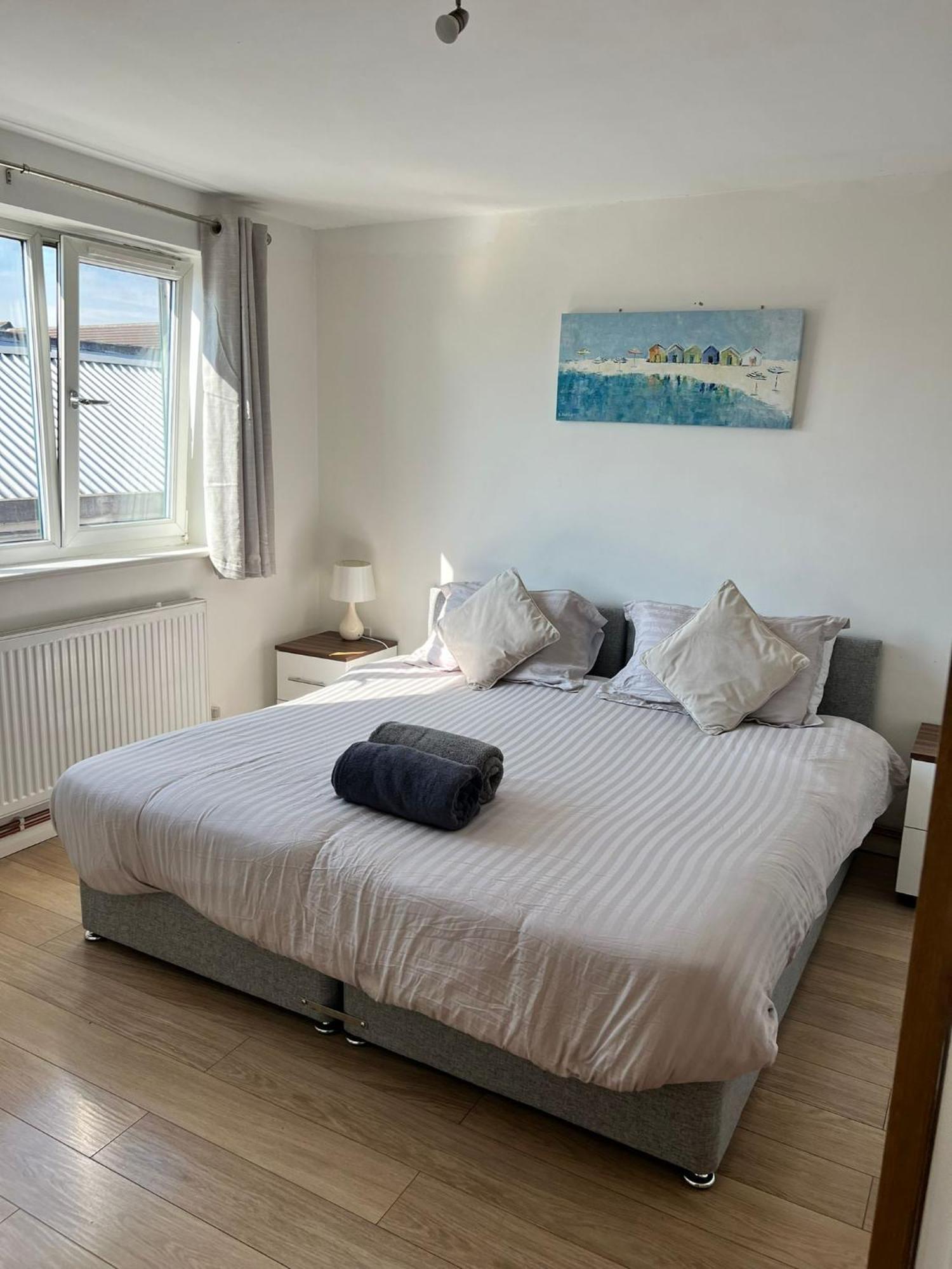 Walnut Apartments Сканторп Екстер'єр фото